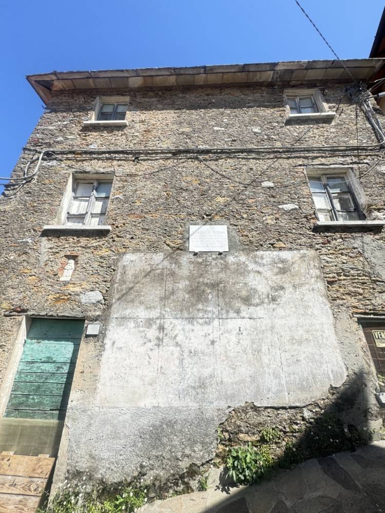 casa indipendente in vendita a Seravezza