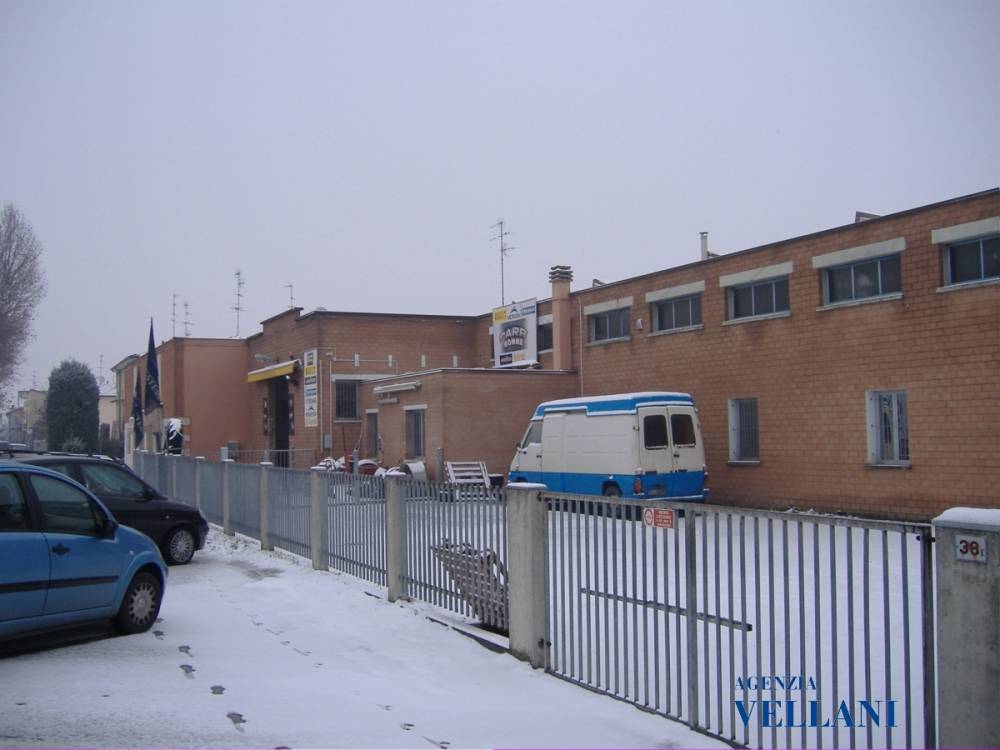 ufficio in vendita a Carpi in zona Fossoli