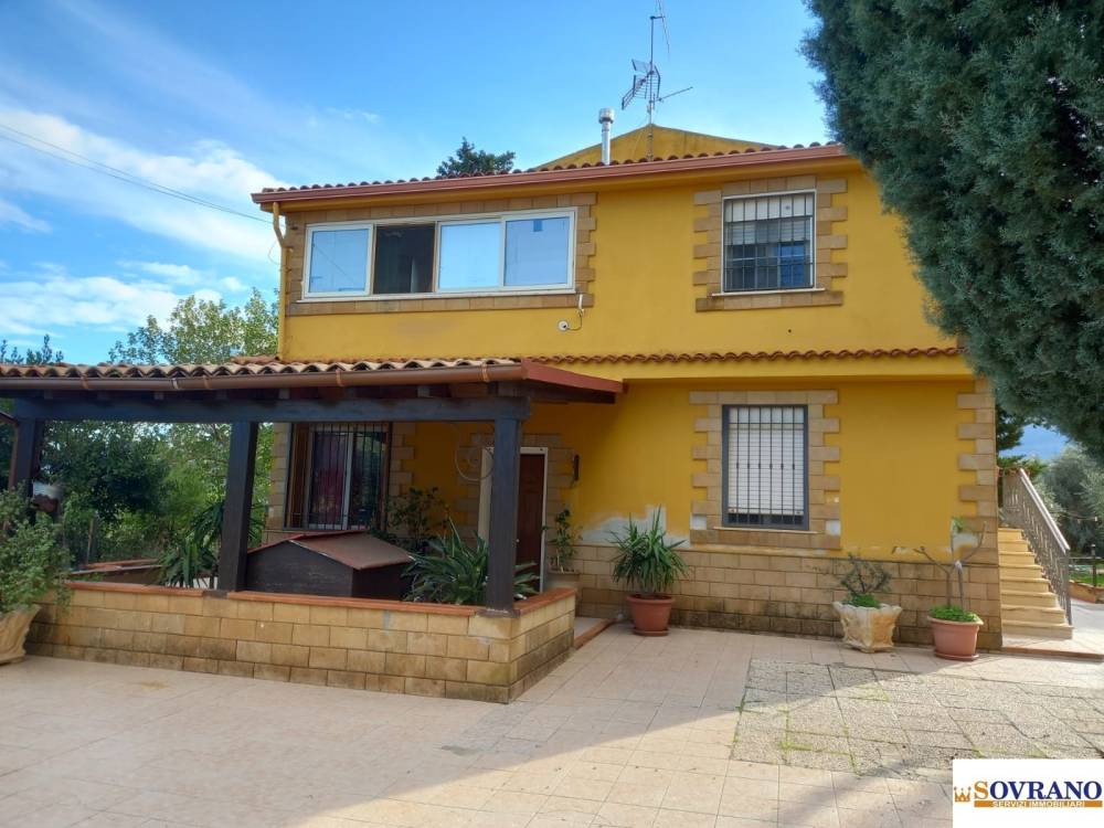 casa indipendente in vendita a Carini in zona Villagrazia di Carini