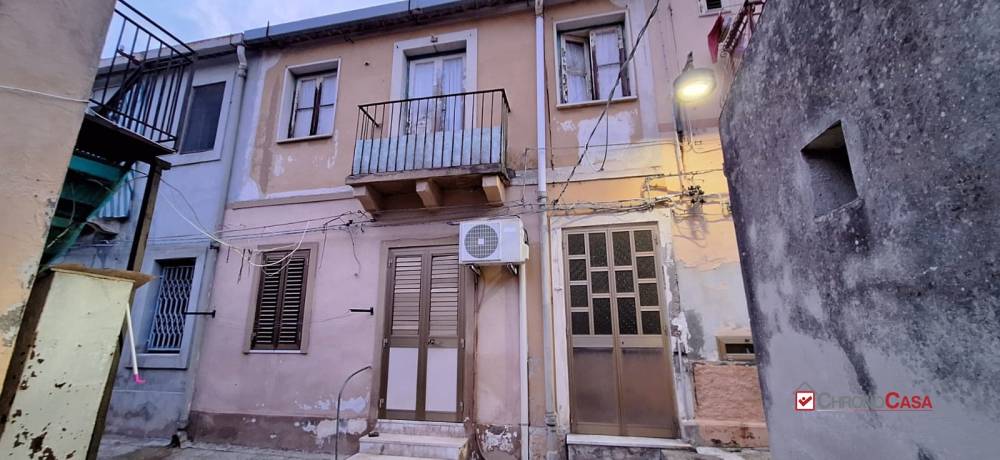 casa semindipendente in vendita a Messina in zona Centro Storico