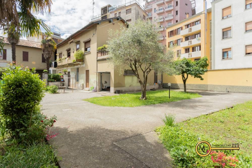 casa indipendente in vendita a Melzo