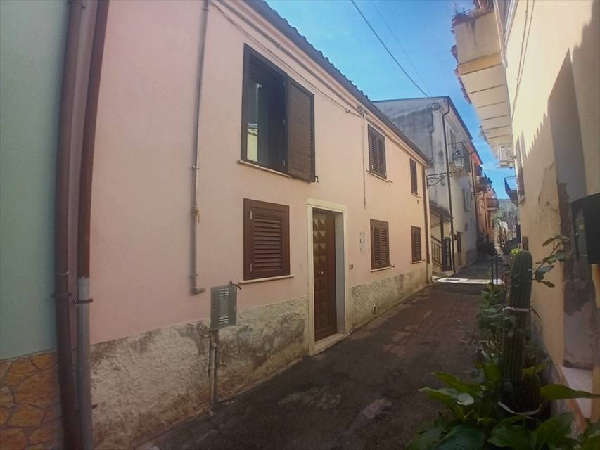 casa indipendente in vendita a Manoppello