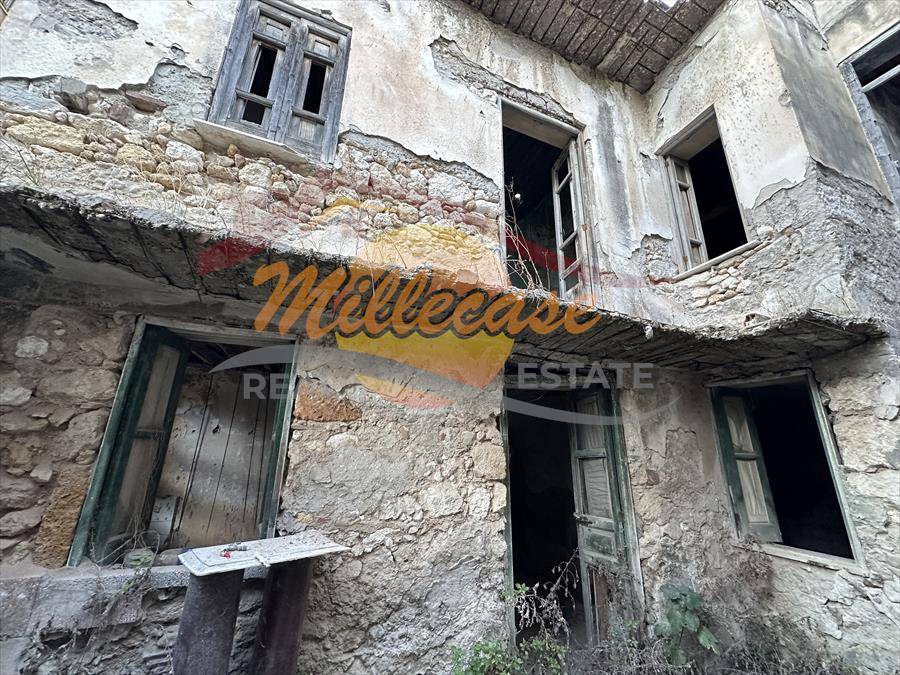 intera palazzina in vendita a Siracusa in zona Borgata