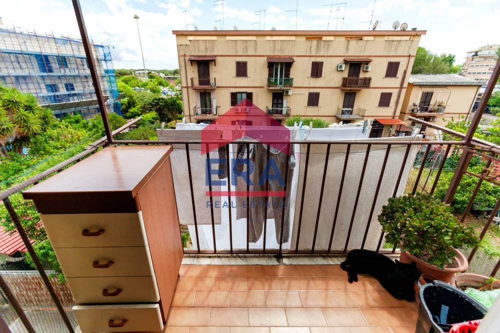 appartamento in vendita a Roma in zona Ostia