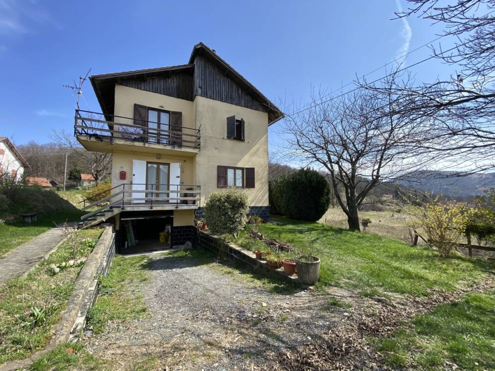 casa indipendente in vendita a Tiglieto