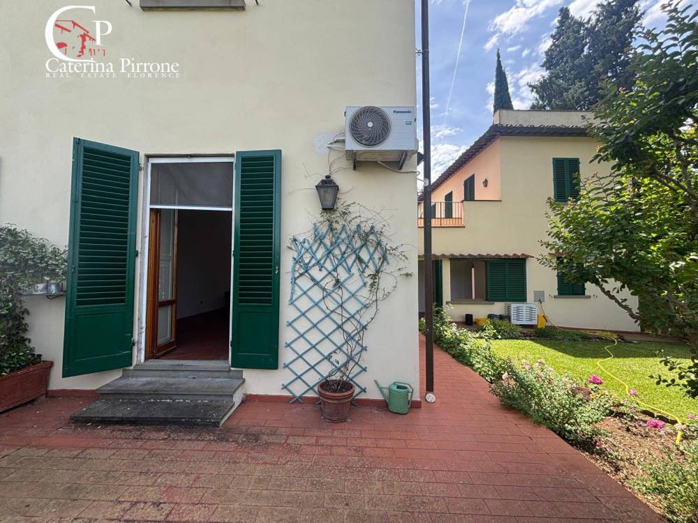 casa indipendente in vendita a Firenze