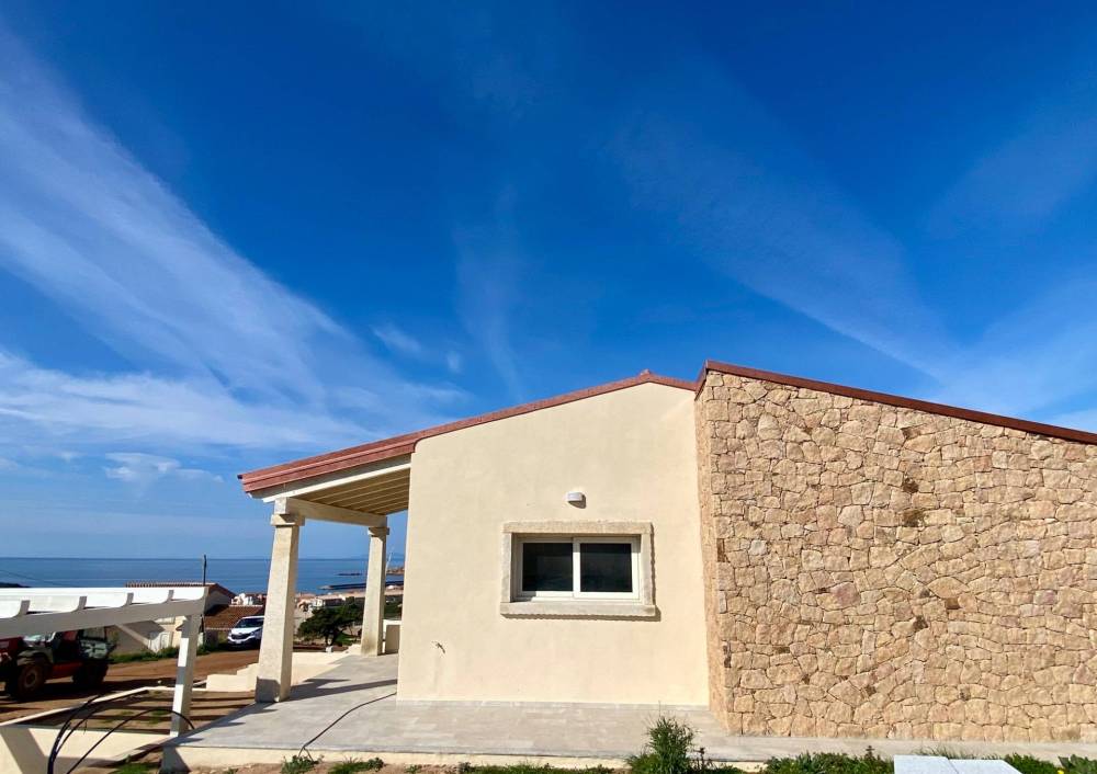 casa indipendente in vendita a Trinità d'Agultu e Vignola in zona Isola Rossa