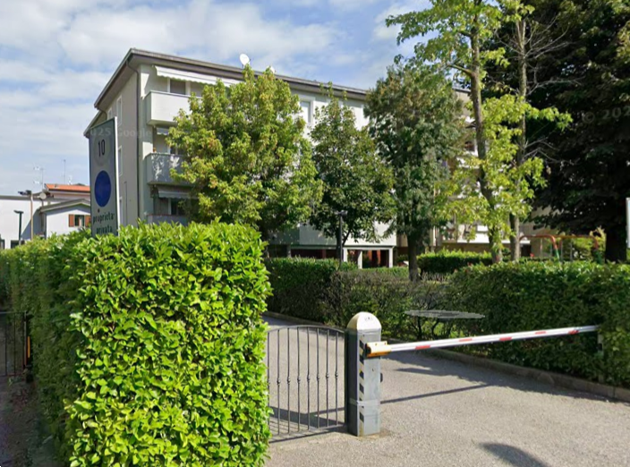 appartamento in vendita a Montichiari in zona Chiarini