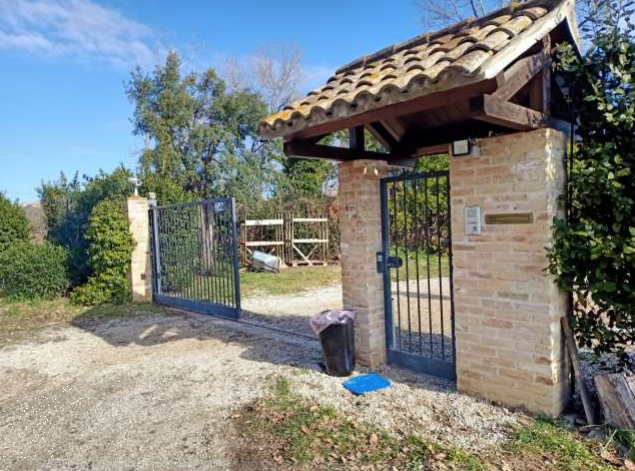 casa indipendente in vendita a Petritoli