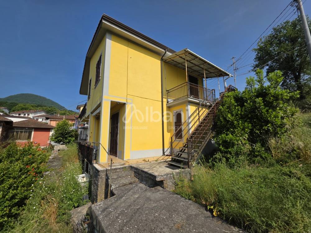 casa indipendente in vendita a La Spezia