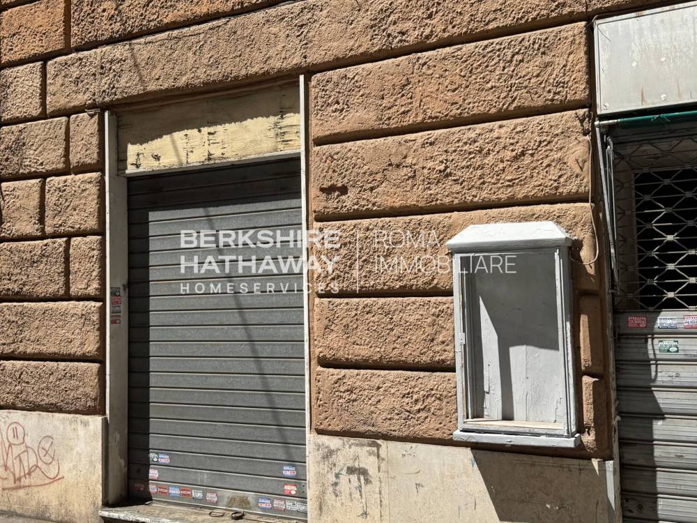 locale commerciale in affitto a Roma in zona Salario