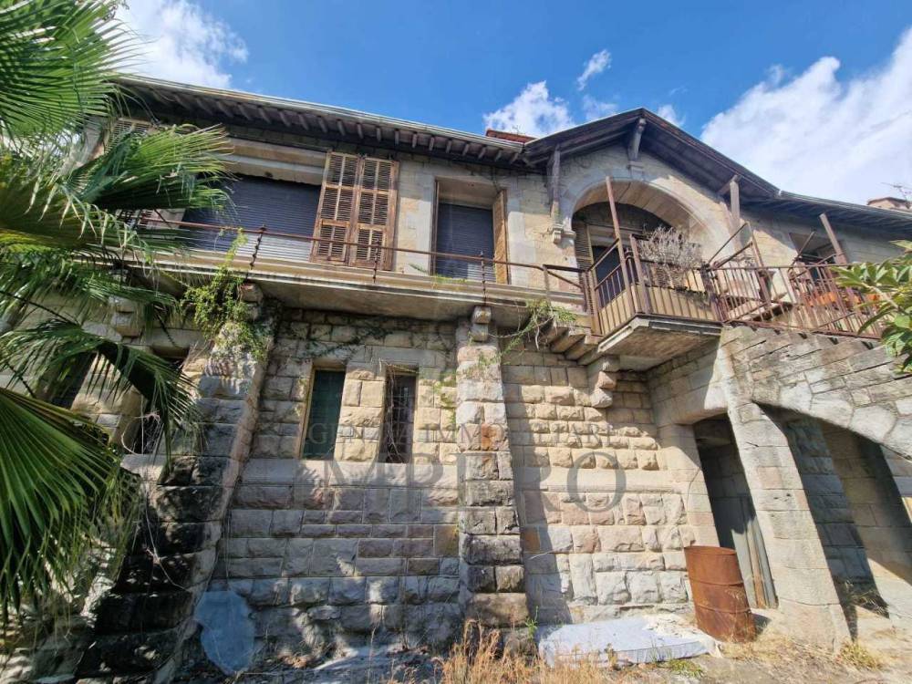 casa indipendente in vendita a Ventimiglia in zona Latte