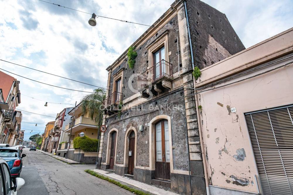 casa indipendente in vendita a Giarre