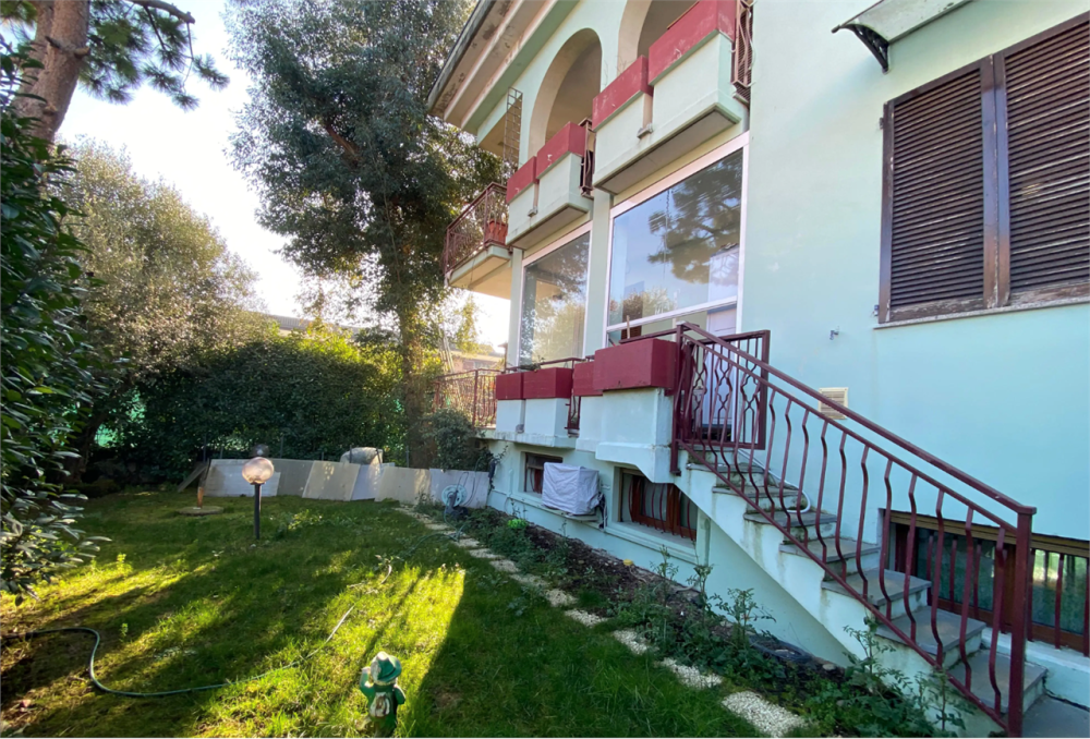 appartamento in vendita a Bernareggio