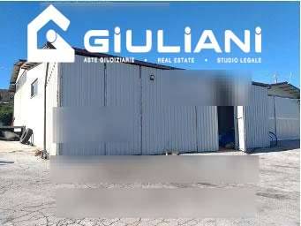 locale commerciale in vendita a Colleferro