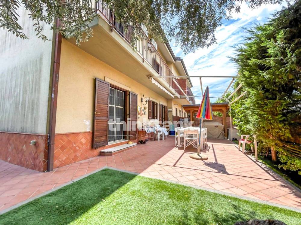 casa indipendente in vendita a Paternò