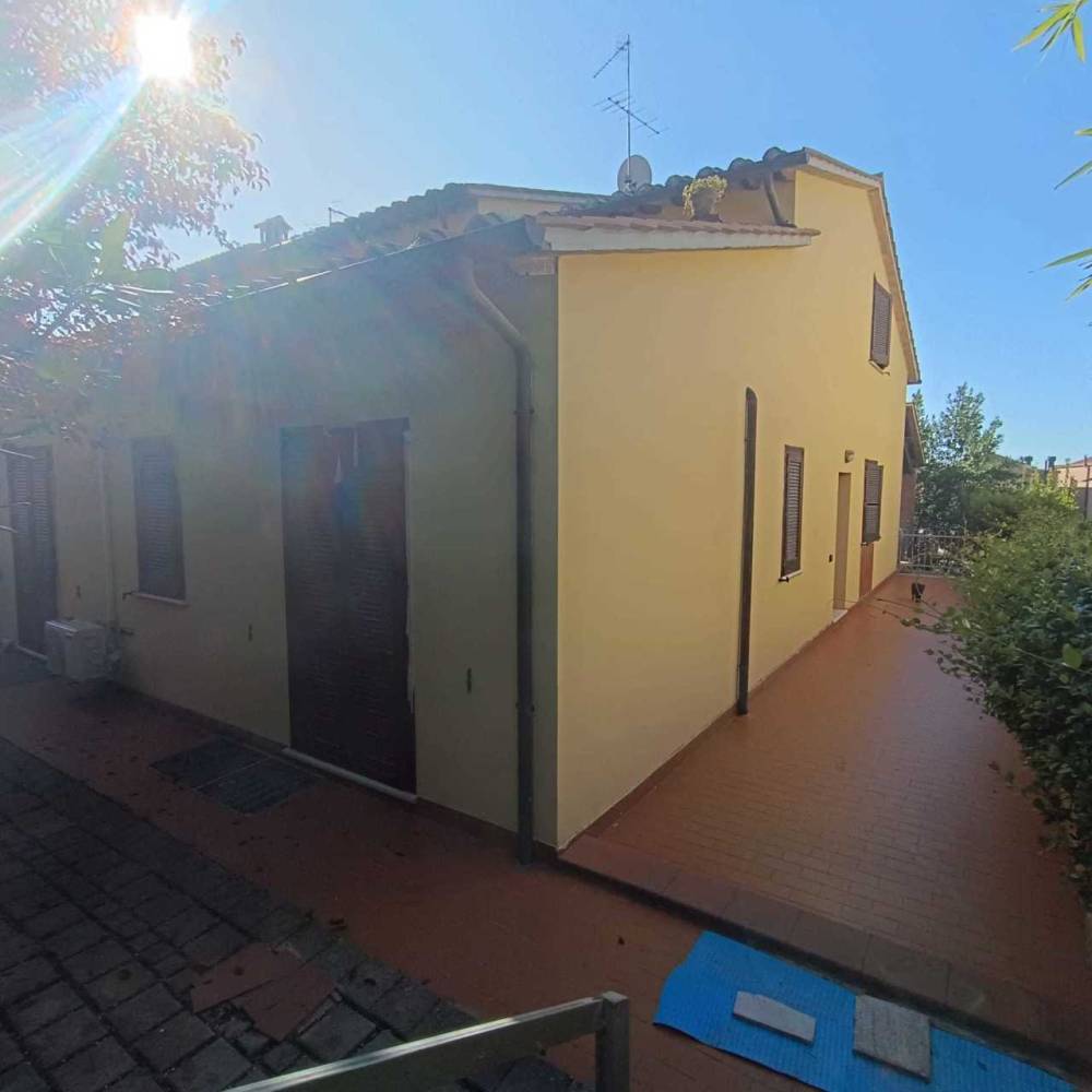 casa indipendente in vendita ad Amelia