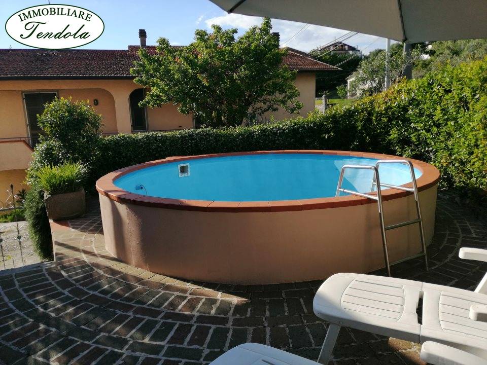 casa semindipendente in vendita a Castelnuovo Magra in zona Molicciara