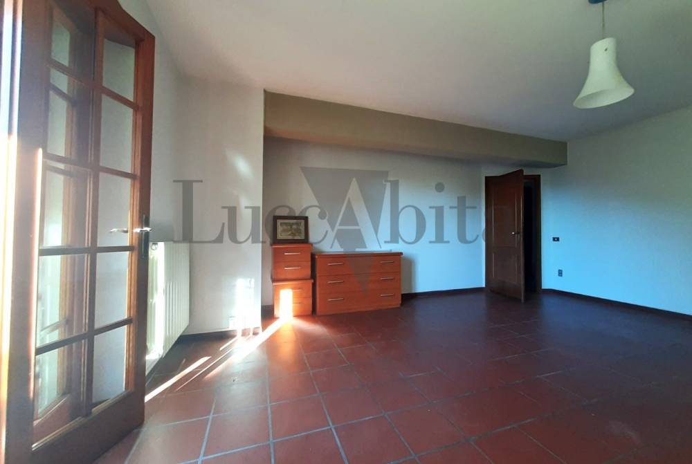 casa indipendente in vendita a Lucca in zona San Cassiano a Vico