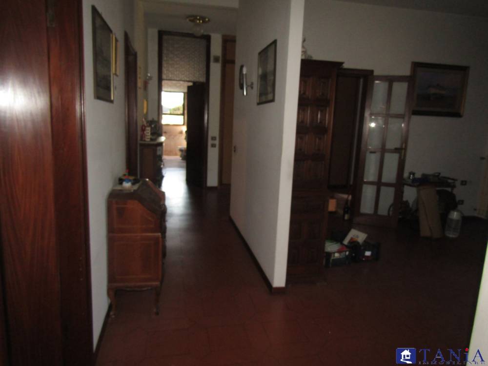 casa indipendente in vendita a Carrara in zona Sant'Antonio