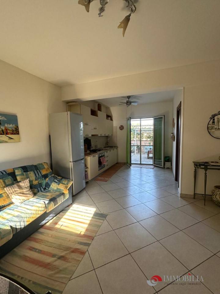 casa indipendente in vendita a Melito di Porto Salvo