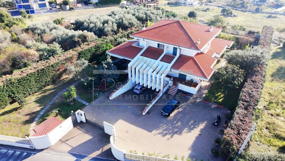 casa indipendente in vendita a Borghetto Santo Spirito