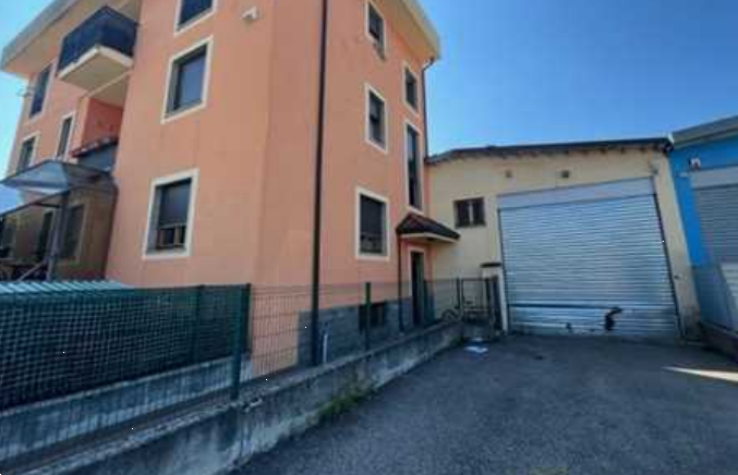 ufficio in vendita a Cantù
