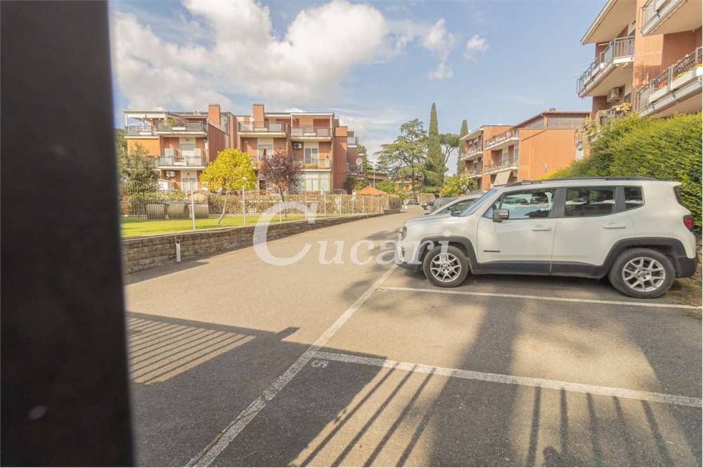 appartamento in vendita a Roma in zona Torre Gaia
