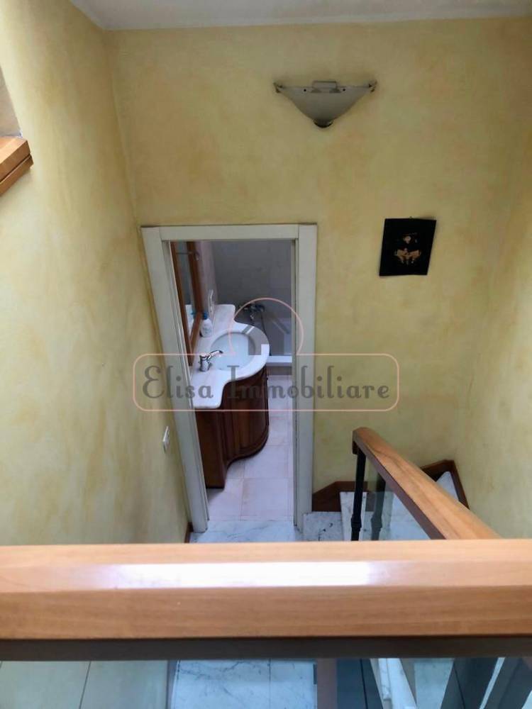 casa indipendente in vendita a Viareggio in zona Centro Storico