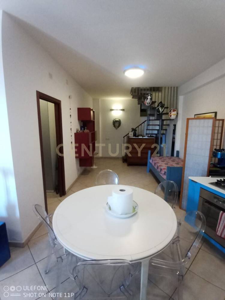 appartamento in vendita ad Acireale in zona Stazzo