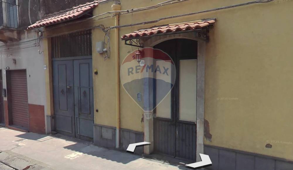 casa indipendente in vendita ad Acireale in zona Aci Platani