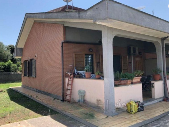casa indipendente in vendita ad Ardea