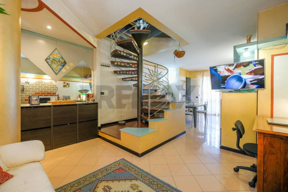 appartamento in vendita a Nembro in zona Gavarno