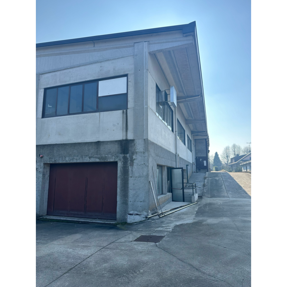 capannone in vendita a Casnate con Bernate