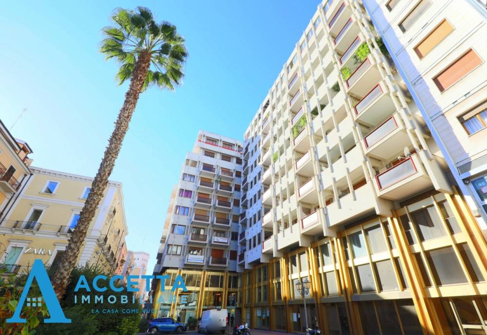 appartamento in vendita a Taranto in zona Borgo