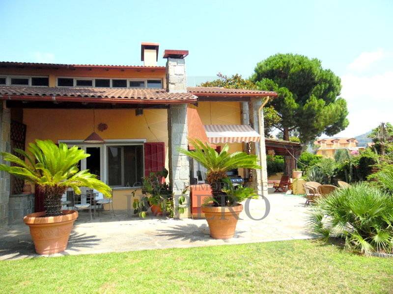 casa indipendente in vendita a Ventimiglia in zona Seglia / San Bernardo