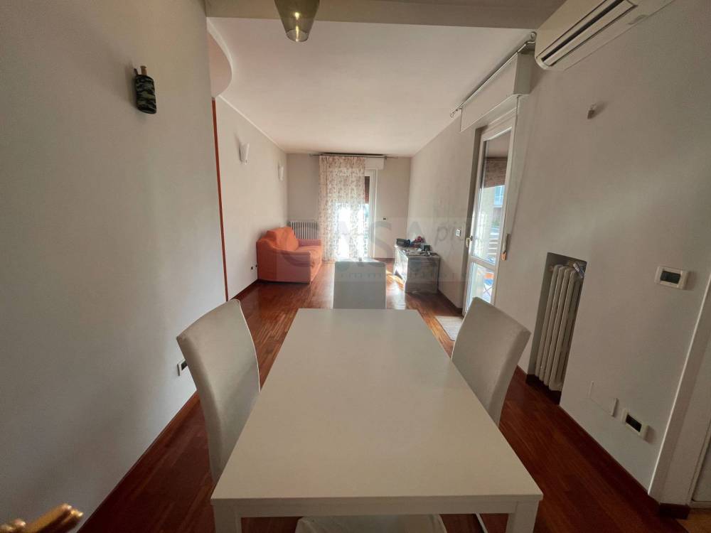 appartamento in affitto a San Benedetto del Tronto in zona Sentina