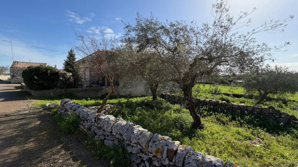casa indipendente in vendita a Modica