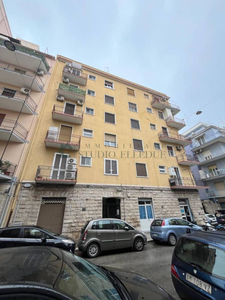 appartamento in vendita a Bari in zona Libertà