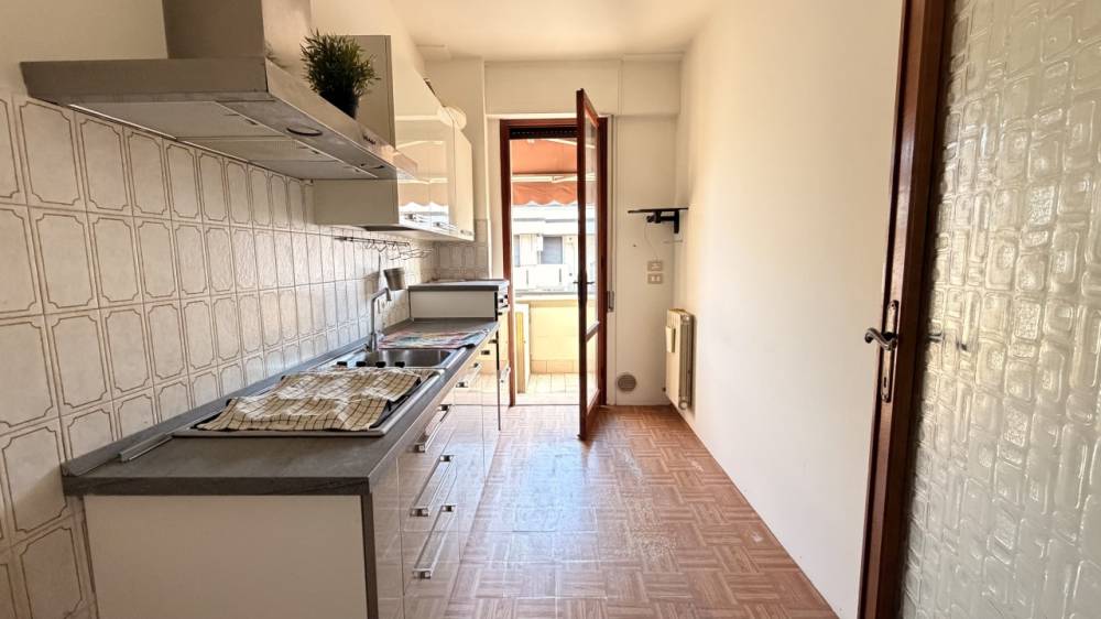 appartamento in vendita a Viareggio in zona Marco Polo