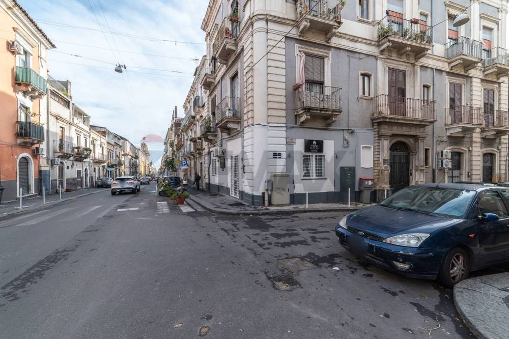 appartamento in vendita a Catania in zona Centro Storico