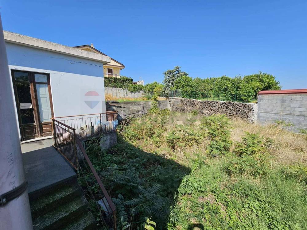 appartamento in vendita ad Acireale in zona Guardia