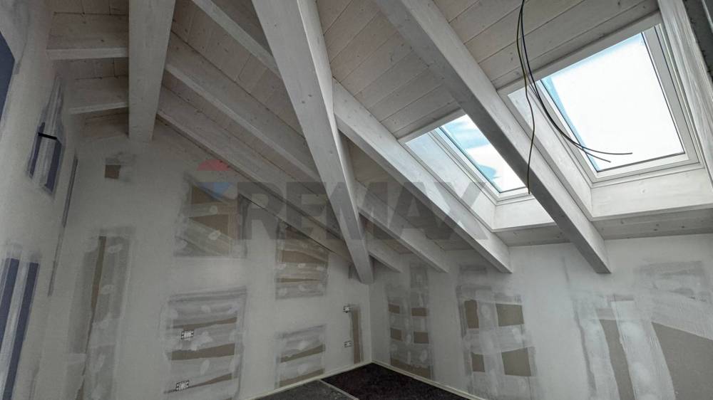 appartamento in vendita a Milano in zona Lorenteggio