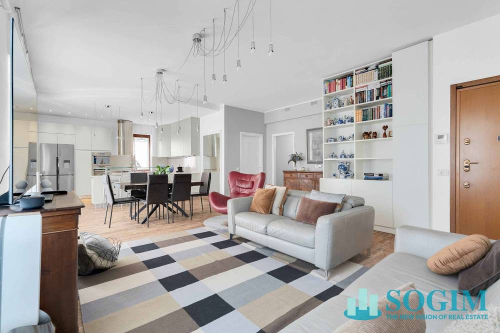 appartamento in vendita a Como in zona Como Centro