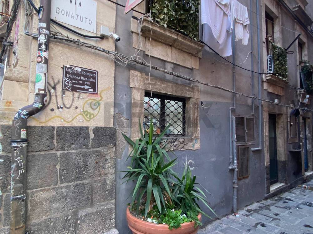 appartamento in vendita a Catania in zona Centro Storico